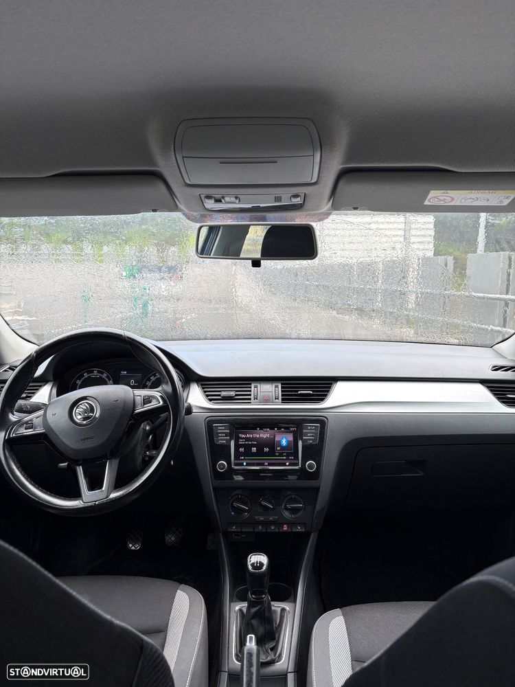 Skoda Rapid 1.0 TSI Active - 3