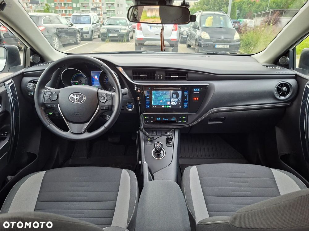 Toyota Auris Hybrid 135 Comfort - 14