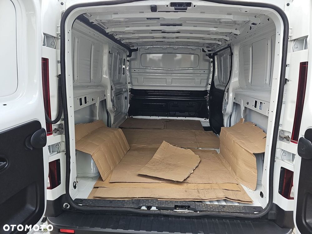 Renault Trafic - 27