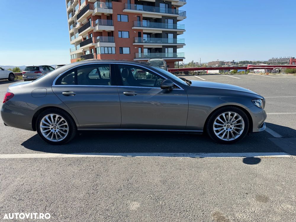 Mercedes-Benz E 300 d Aut. - 3