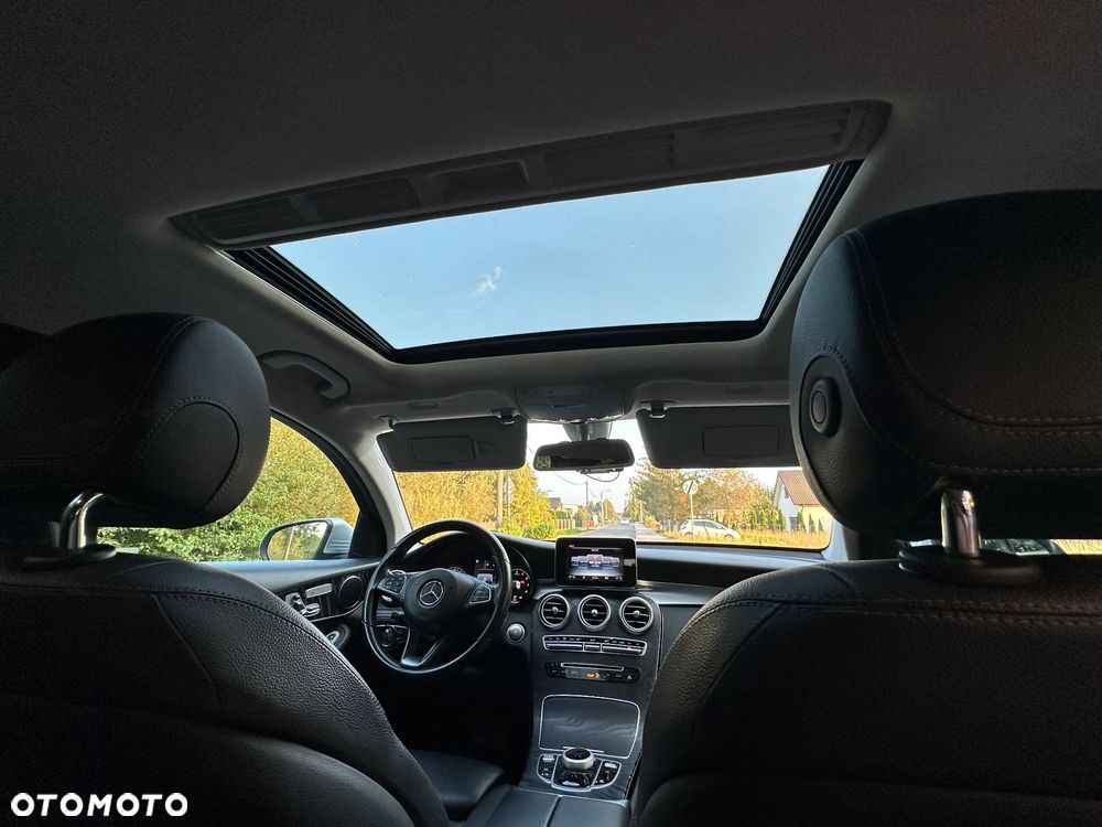 Mercedes-Benz GLC 300 4Matic 9G-TRONIC Exclusive - 23