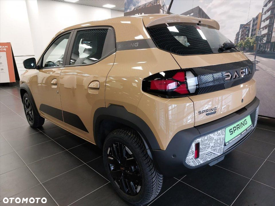 Dacia Spring - 11