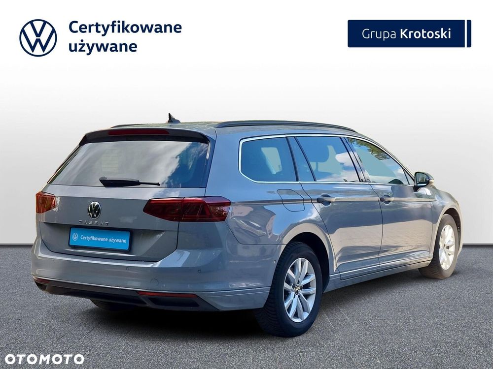 Volkswagen Passat - 8
