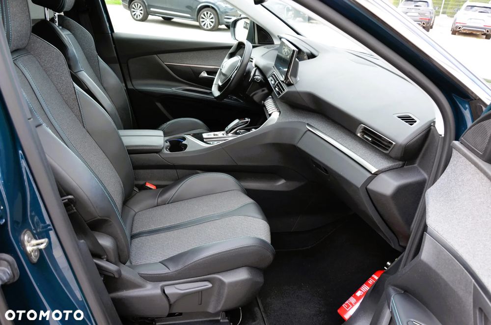 Peugeot 5008 BlueHDi 130 EAT8 Allure - 22