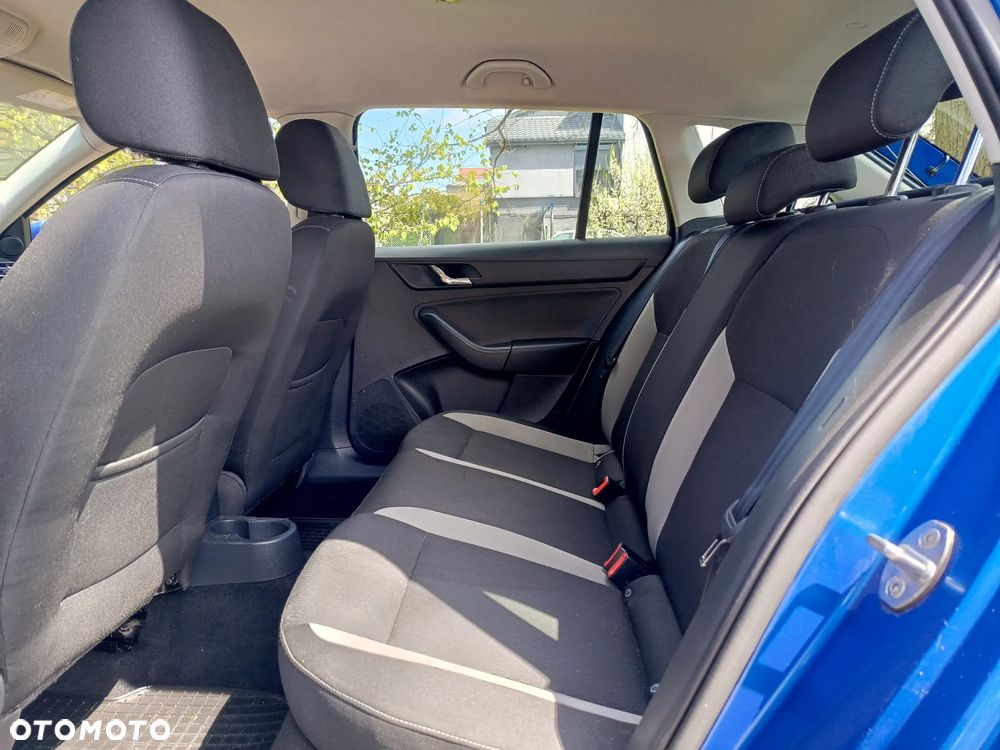Skoda RAPID 1.4 TDI Clever - 23