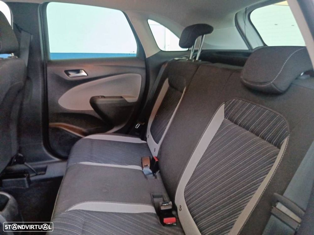 Opel Crossland X 1.2 T Innovation - 10