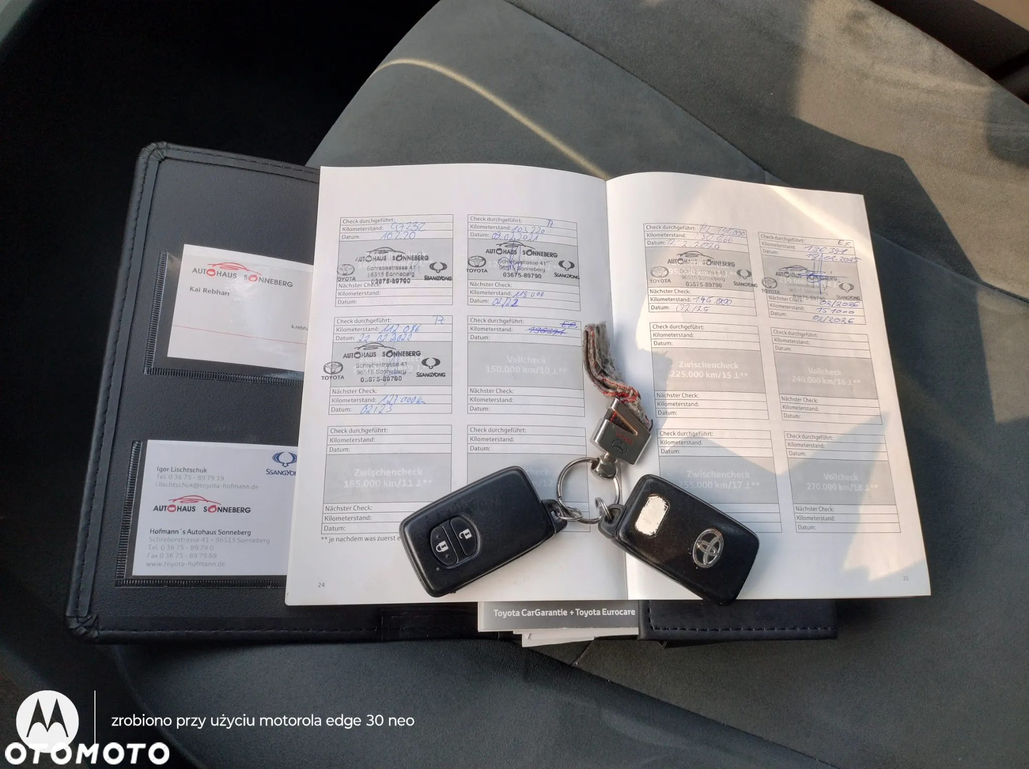 Toyota Prius 1.8 Hybrid Premium - 33
