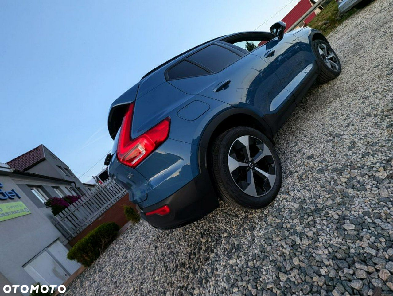 Volvo XC 40 B3 Plus Dark - 20