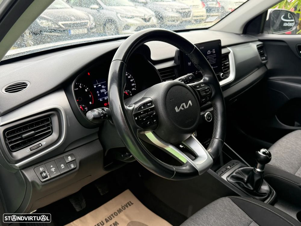Kia Stonic 1.2 Urban - 18