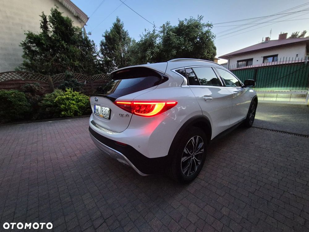 Infiniti QX - 4