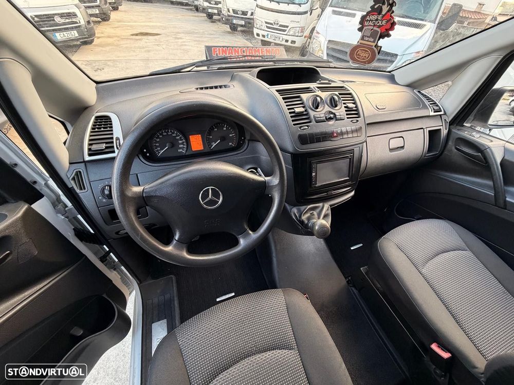 Mercedes-Benz Vito 5 lugares Mixto - 18