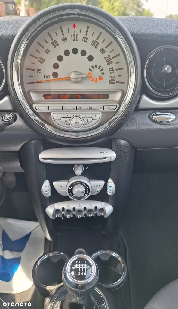 MINI Cooper 50 Camden - 14