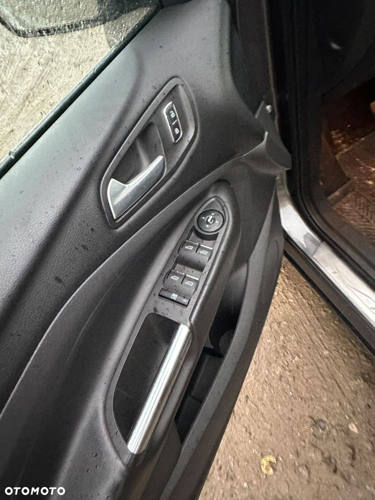 Ford Kuga 2.0 TDCi 4x4 Titanium - 15