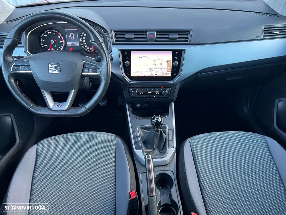 SEAT Arona 1.0 TGI FR - 8