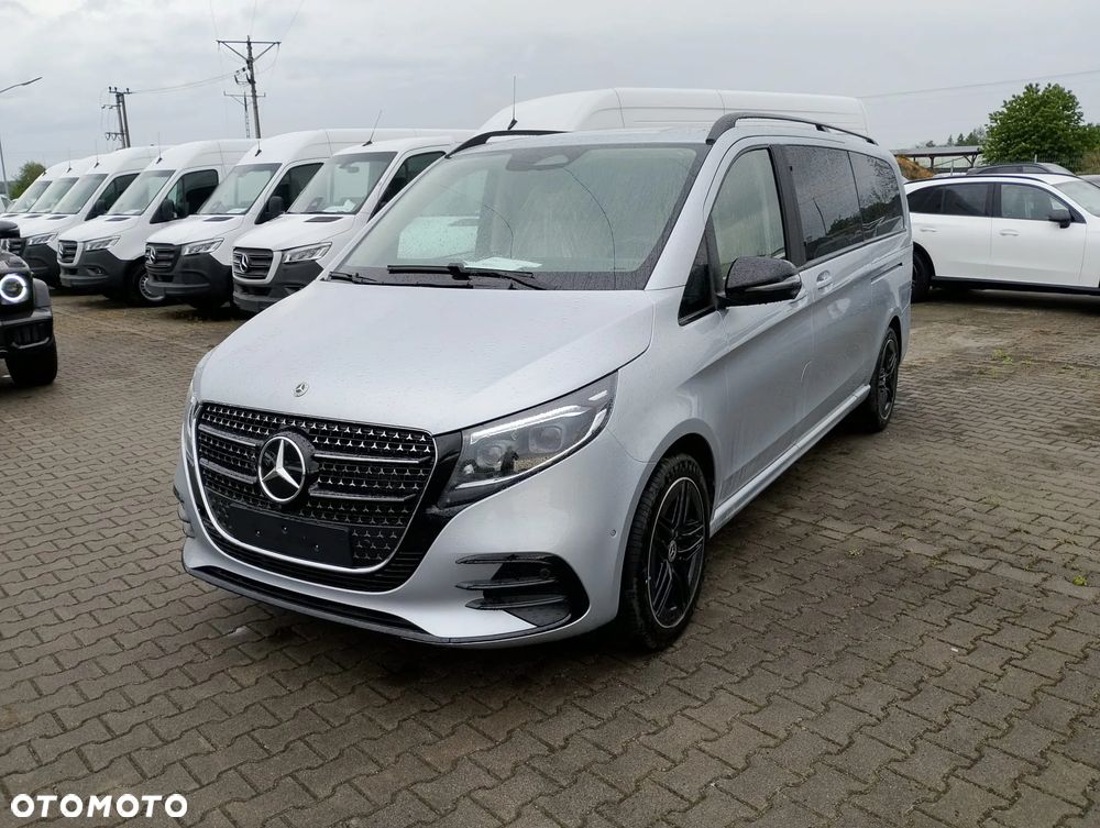 Mercedes-Benz Klasa V - 2