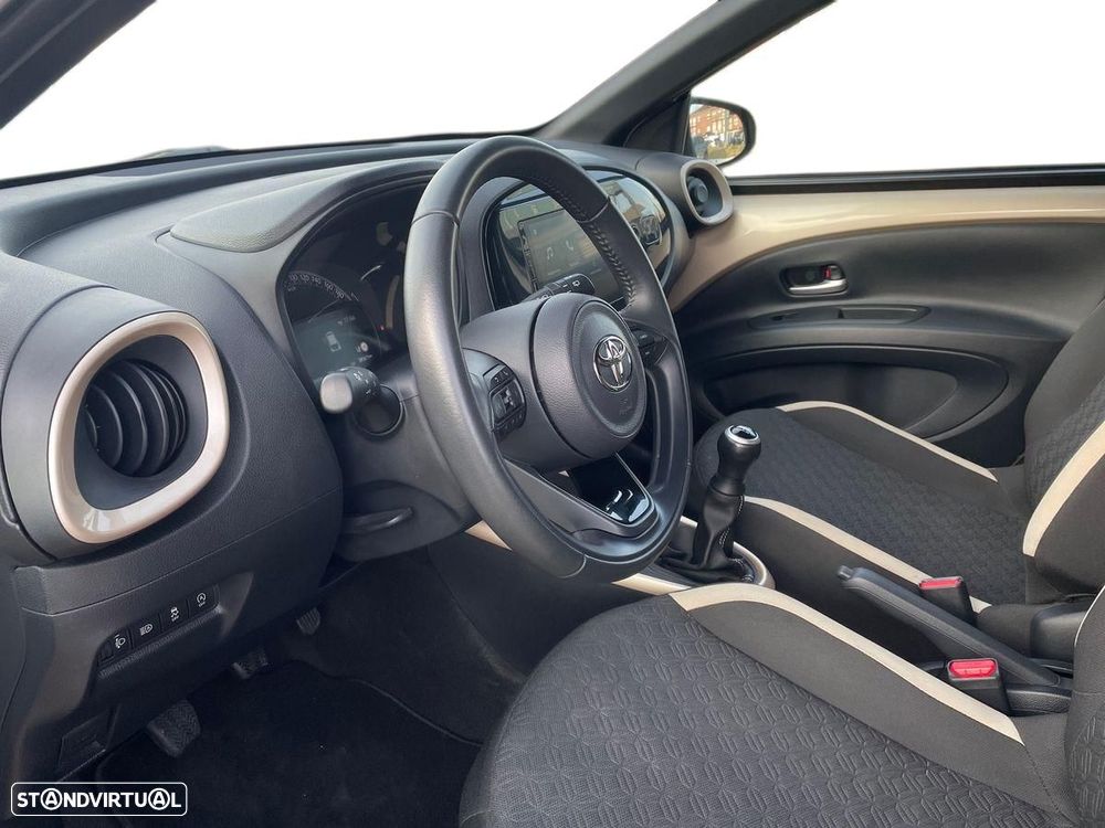 Toyota Aygo X 1.0 Pulse - 12
