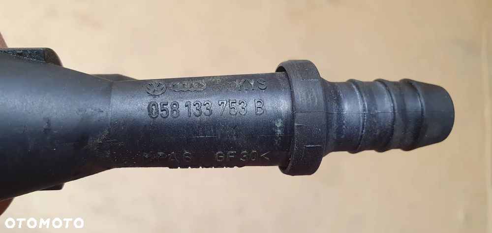 Przewód rurka podciśnienia zaworek VW Passat B5 058133753B - 8