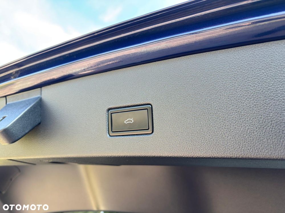 Volkswagen T-Roc 1.6 TDI SCR DPF IQ Drive - 34