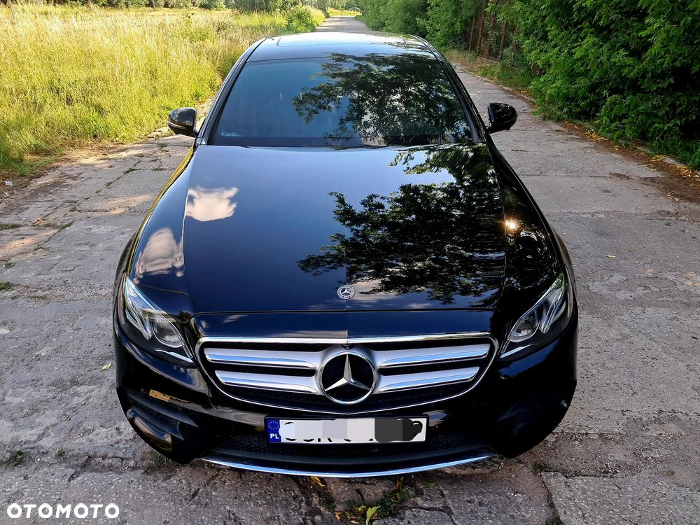 Mercedes-Benz Klasa E 300 9G-TRONIC AMG Line - 4