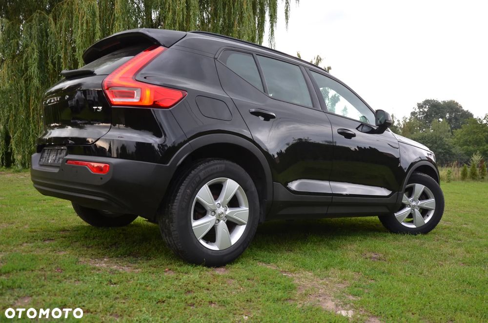 Volvo XC 40 T3 Momentum - 9