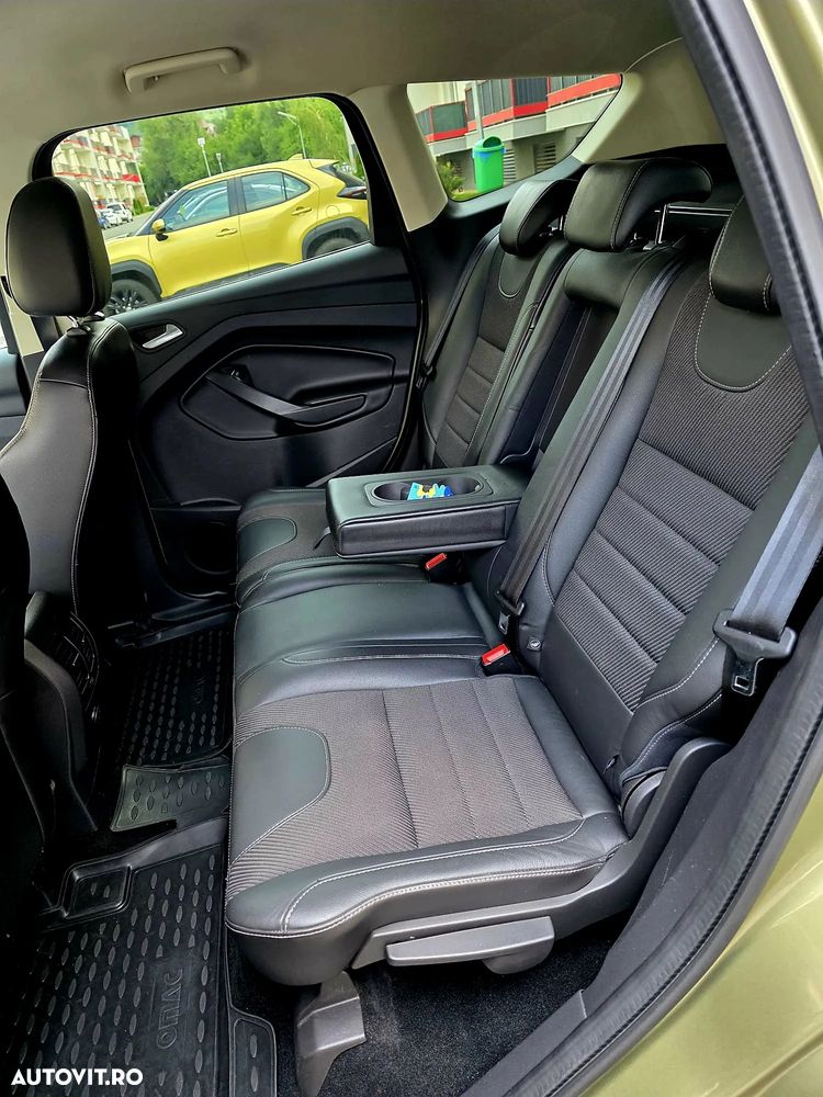 Ford Kuga 2.0 TDCi 4x4 Aut. Titanium - 8