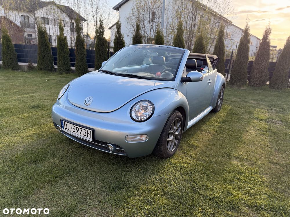 Volkswagen New Beetle - 1