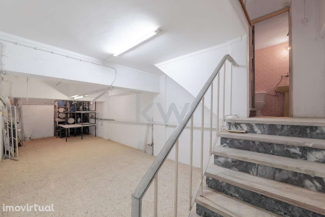 Loja com 2 Pisos e Loft no último piso - Rentabilidade  de 6 %- Rua 4 - Grande imagem: 5/20