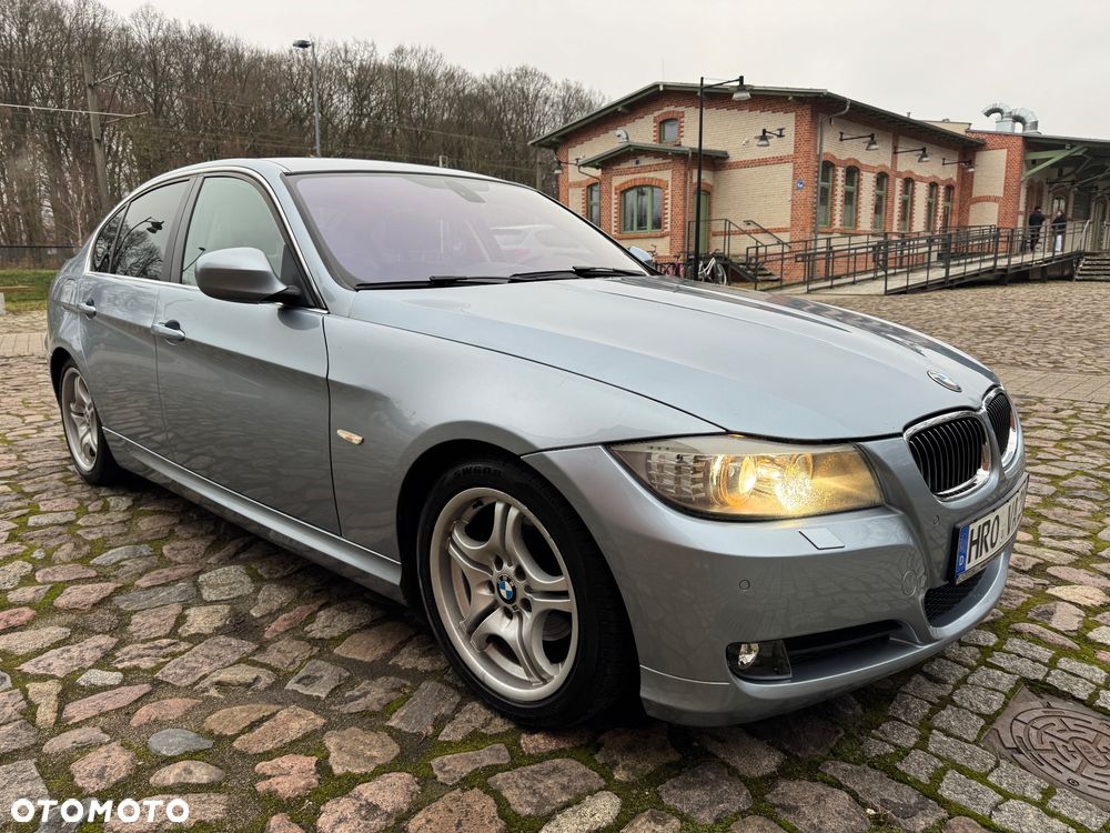 BMW Seria 3 320i Edition Sport - 2