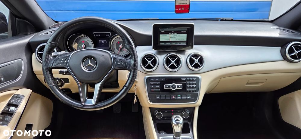 Mercedes-Benz CLA - 16