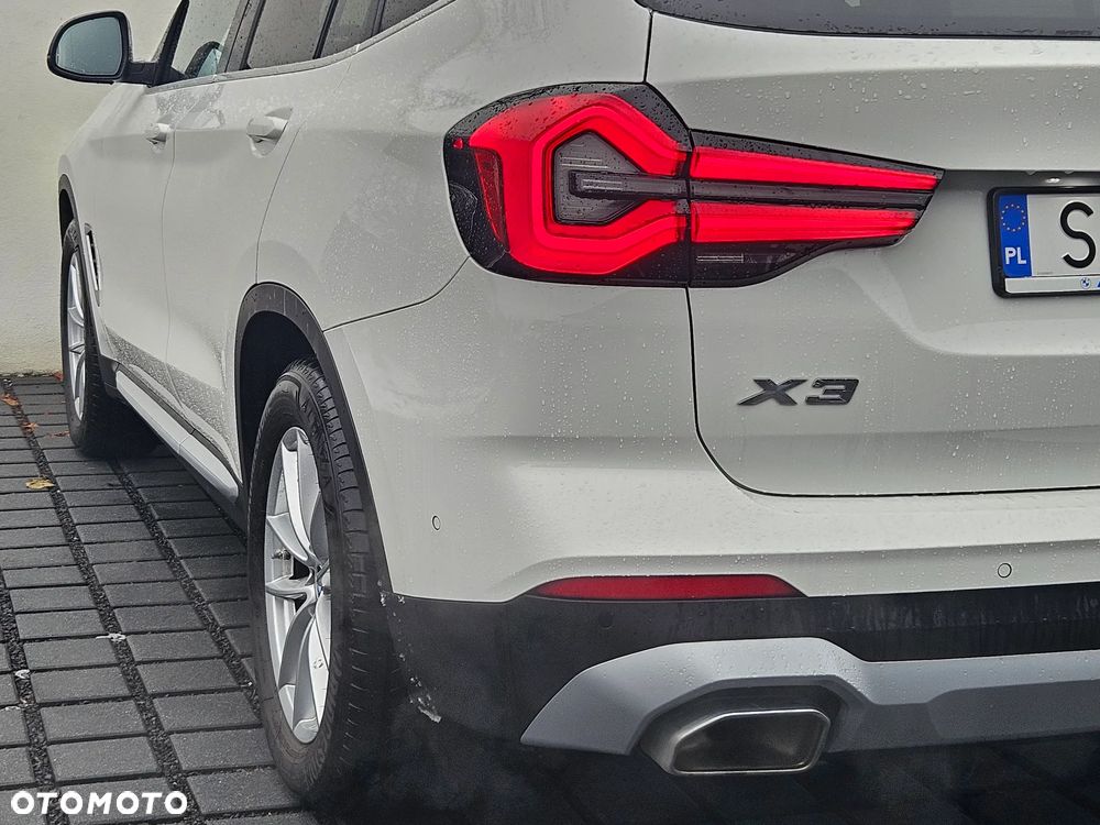 BMW X3 xDrive20i mHEV - 11