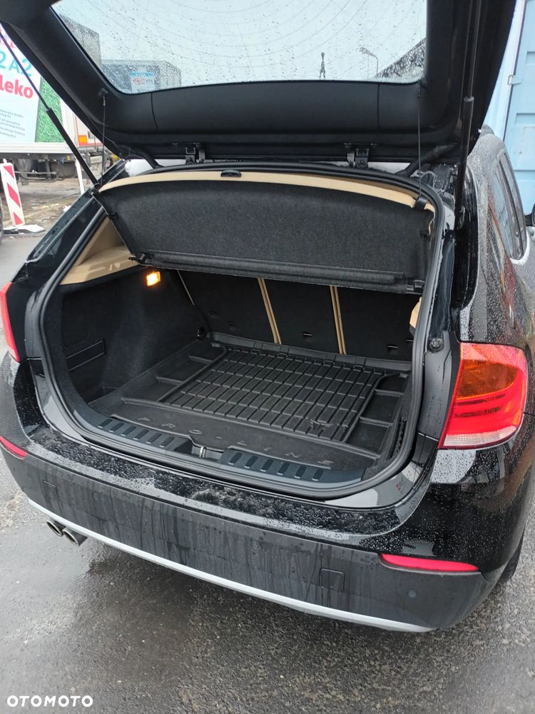 BMW X1 xDrive28i - 8