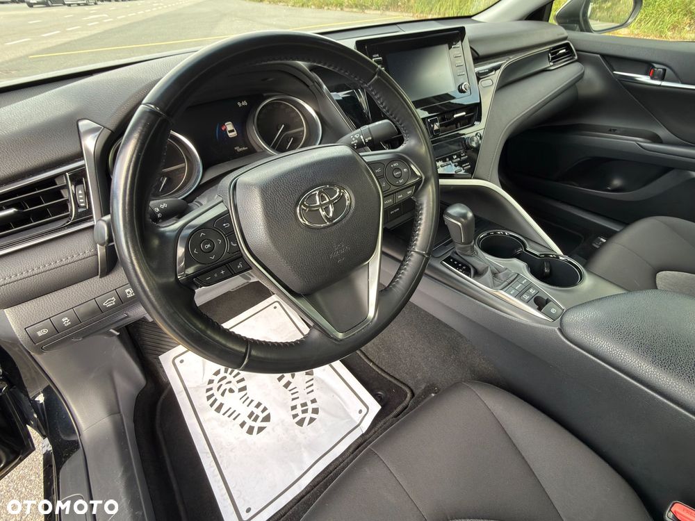 Toyota Camry 2.5 Hybrid Comfort CVT - 6