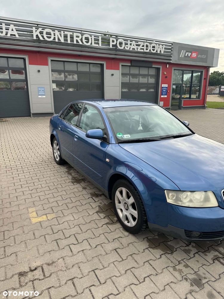 Audi A4 Limousine - 14