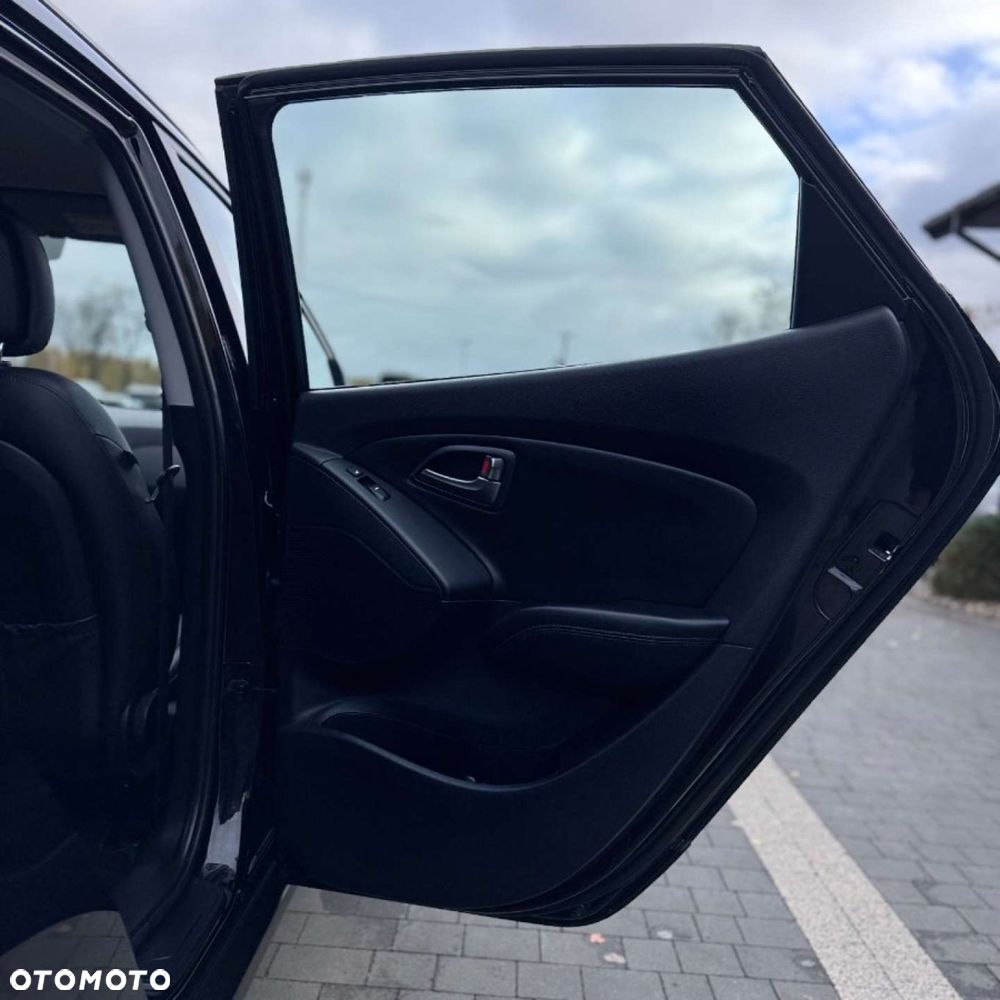 Hyundai ix35 blue 1.6 2WD Finale Gold - 26