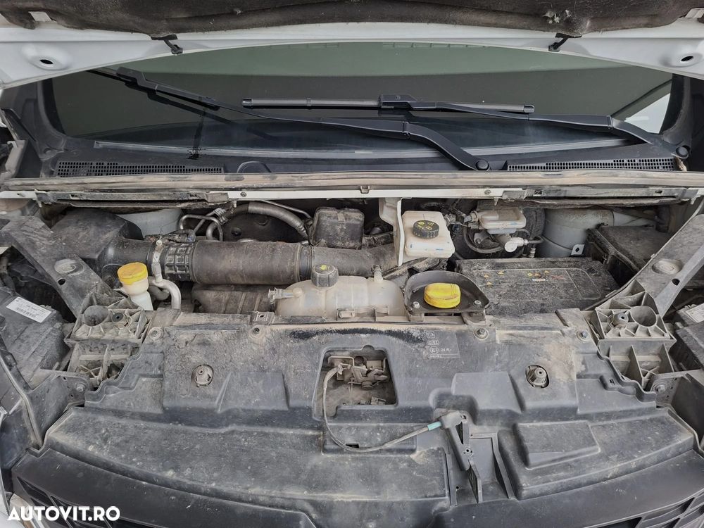 Renault Trafic 2.0 Blue dCi 120 Combi L1H1 8+1 locuri Authentique - 20