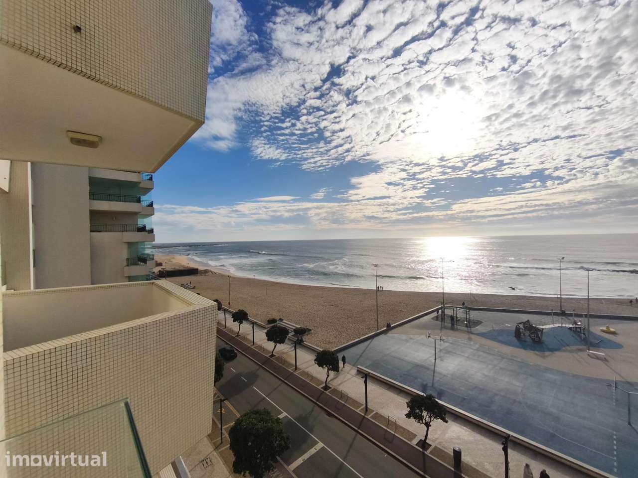 Apartamento T6 (primeira linha de mar) - Grande imagem: 2/26
