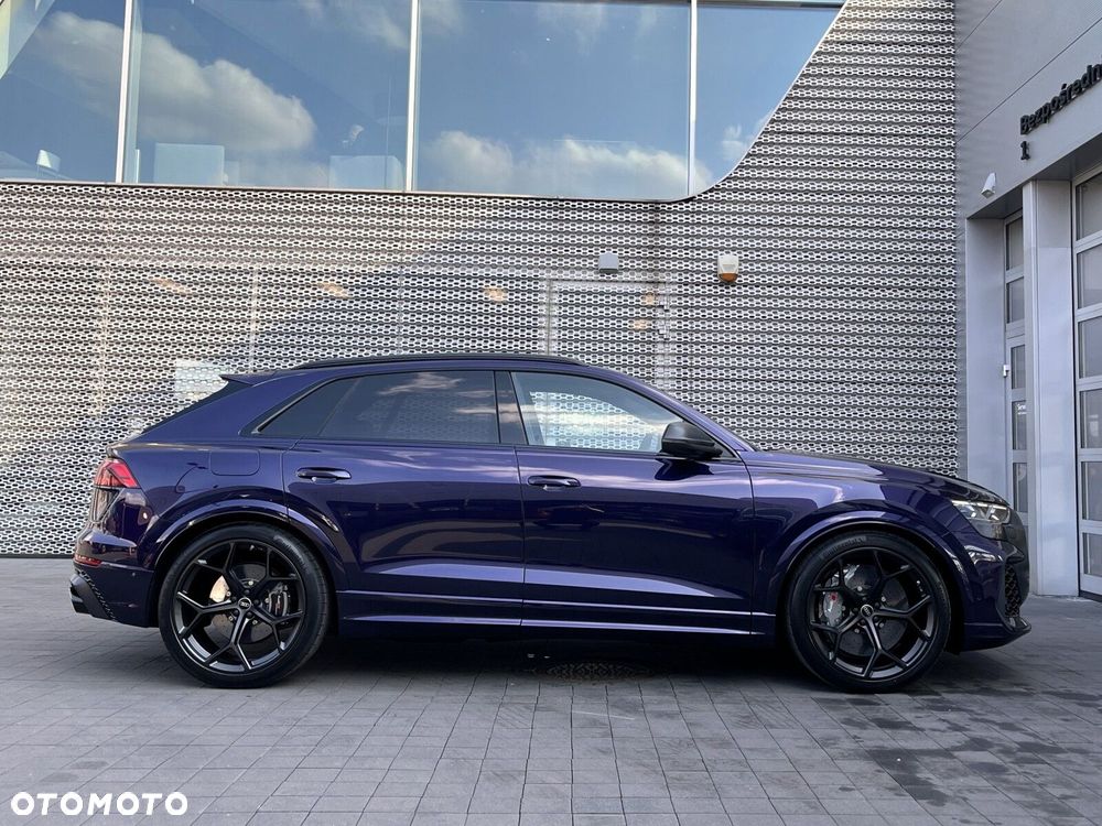 Audi RS Q8 - 8