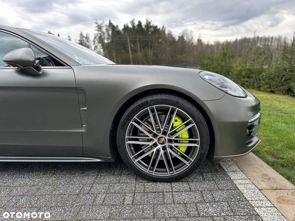 Porsche Panamera 4 E-Hybrid Platinum Edition - 21