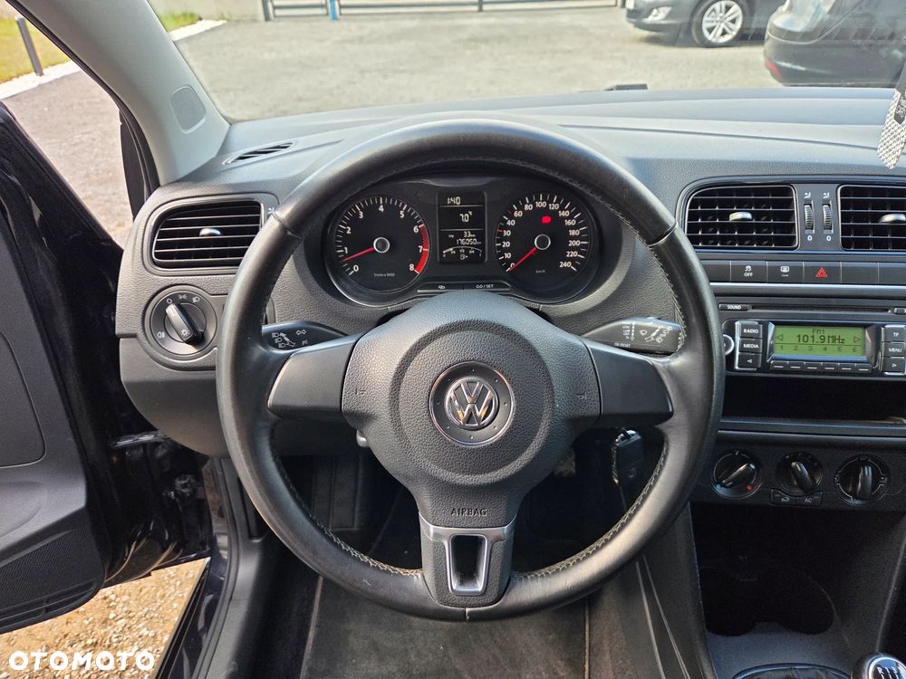 Volkswagen Polo 1.4 16V Comfortline - 32