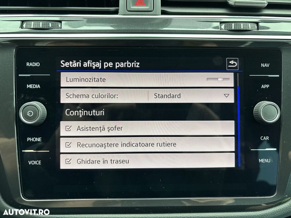 Volkswagen Tiguan 2.0 TDI SCR 4MOTION DSG Elegance - 26