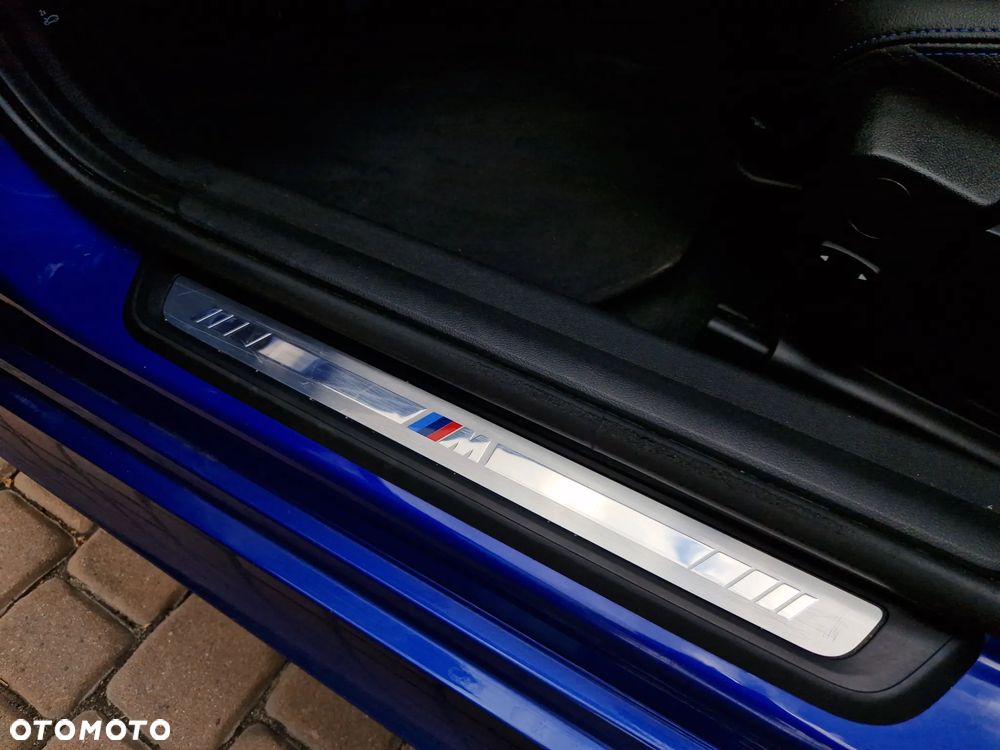 BMW Seria 3 318i M Sport - 12