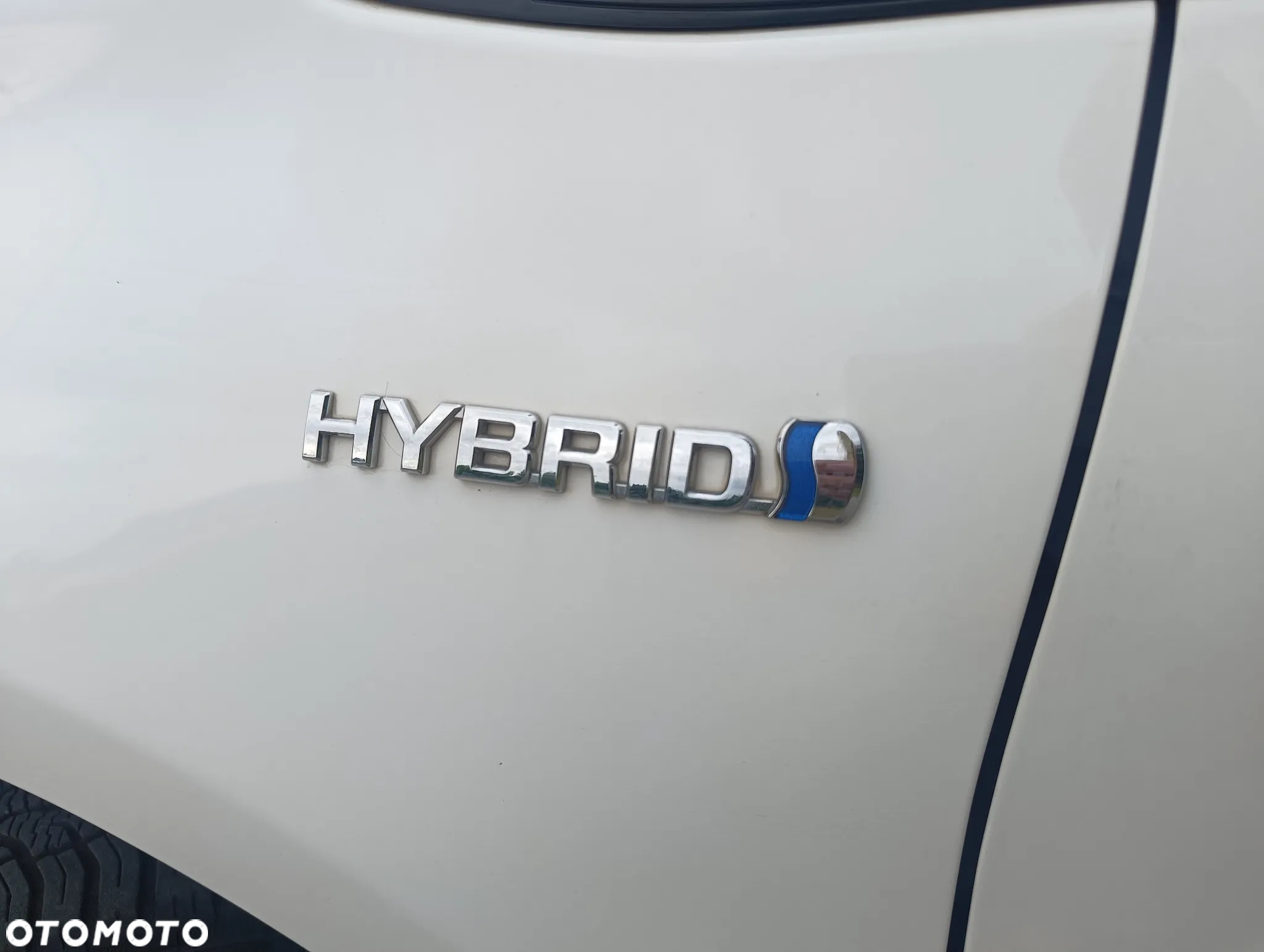Toyota Yaris Hybrid 100 Premium - 9