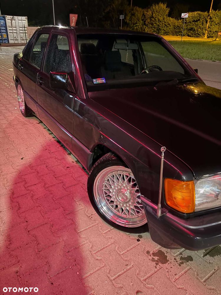 Mercedes-Benz W201 (190) - 6
