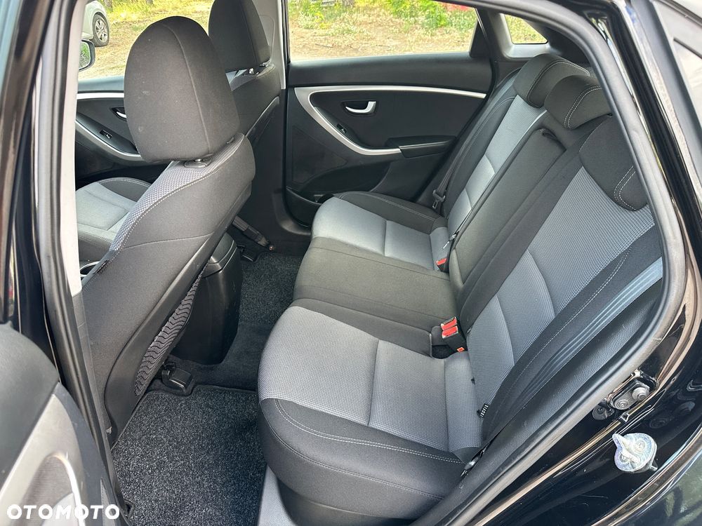 Hyundai i30 1.6 CRDI Trend - 18
