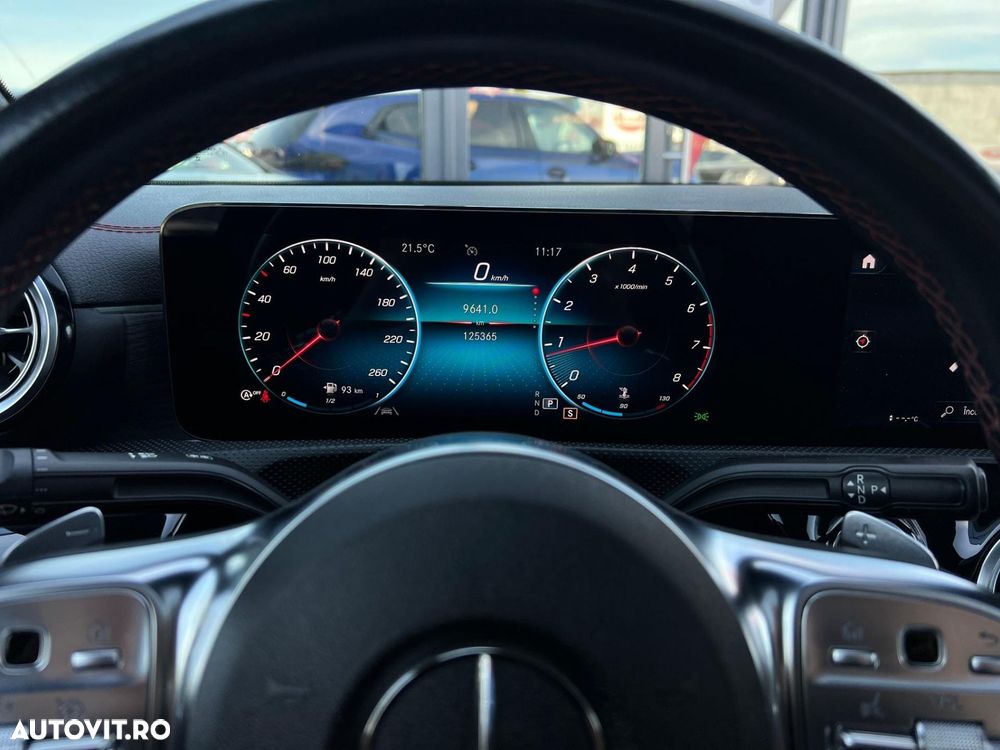 Mercedes-Benz CLA 200 7G-DCT Edition AMG Line - 24