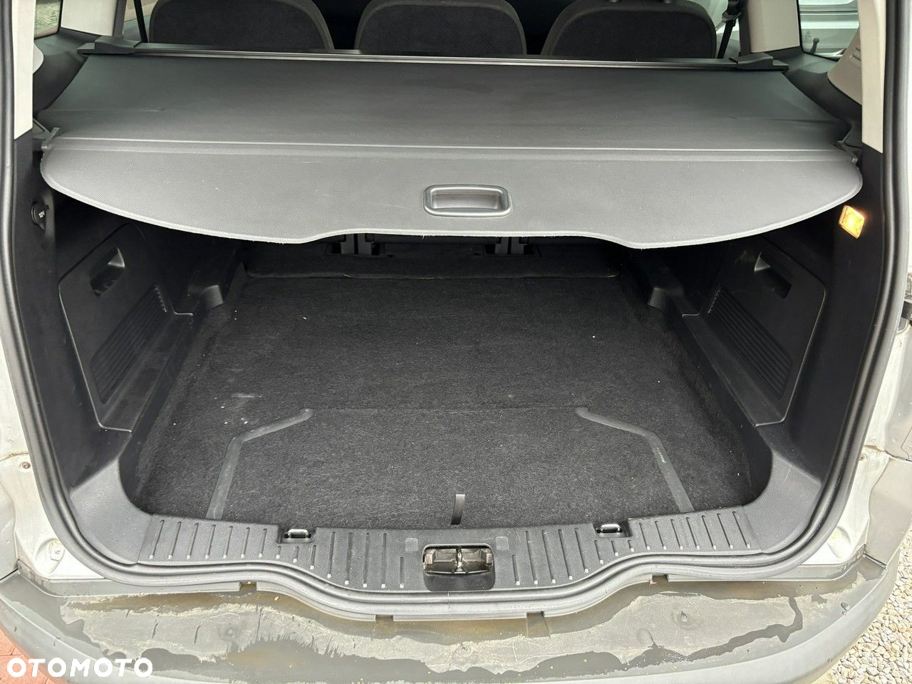Ford S-Max - 10
