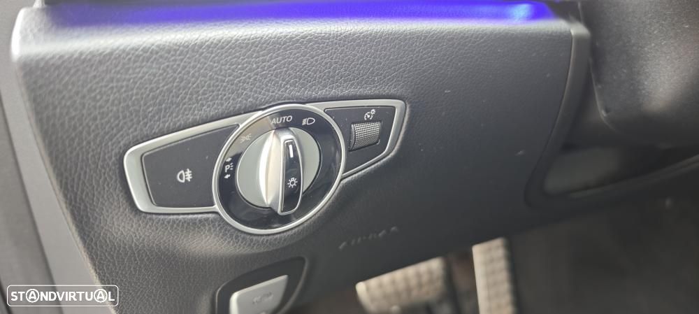 Mercedes-Benz E 300 de AMG Line - 32