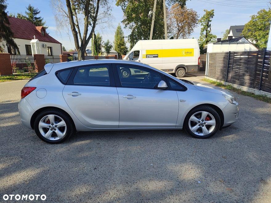 Opel Astra - 6
