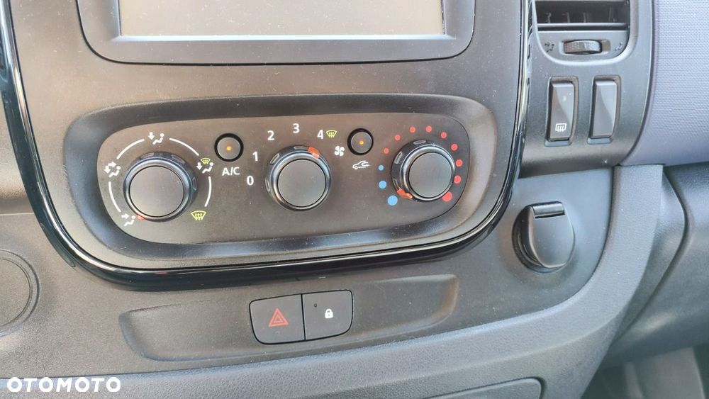 Opel Vivaro - 34