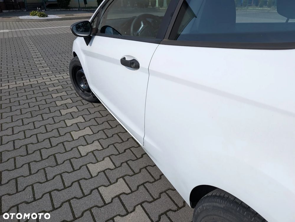 Ford Fiesta 1.4 TDCi Ambiente - 12